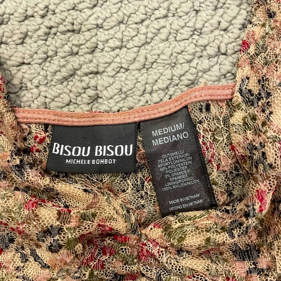 Bisou Bisou floral top - Picture 2 of 3